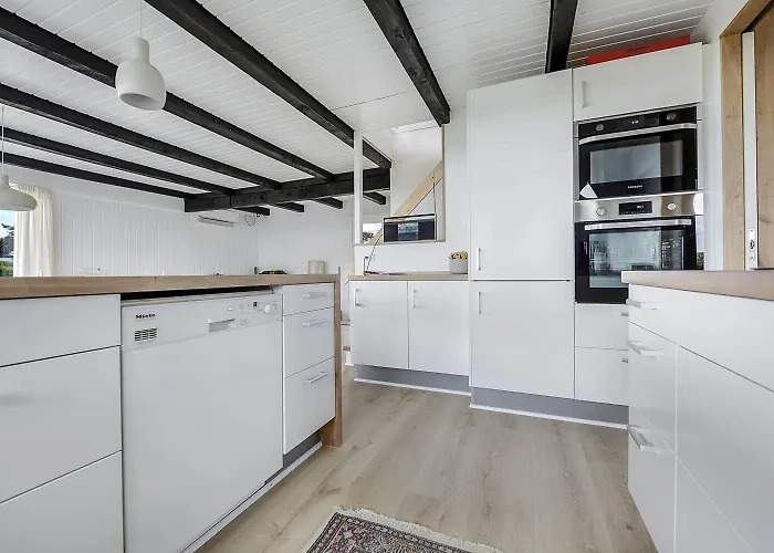 30582-odder-dyngby-havvej-66 *